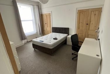 5 bed house, 5 Kingsley Road, North Hill, Plymouth, PL46QW - Image 3